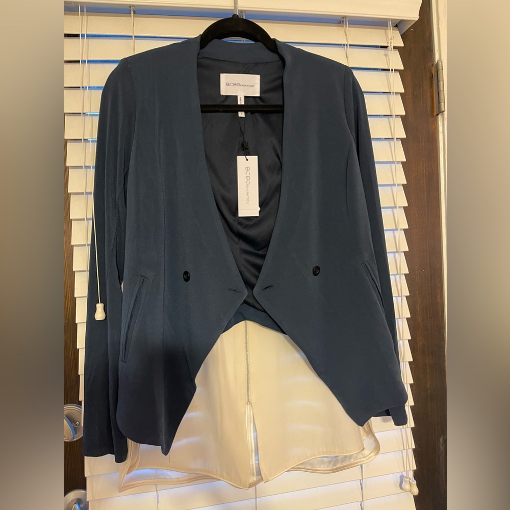 BCBG BLAZER